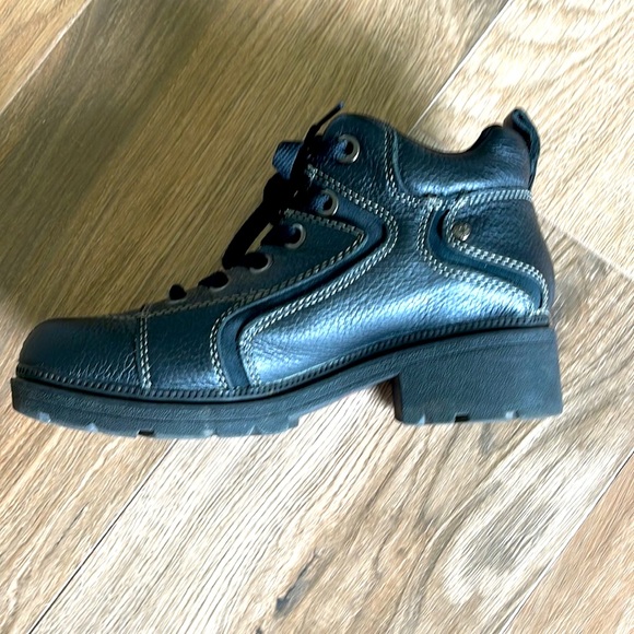 Harley-Davidson Motorcycle boots. Black low rise lace up boots size 9. Chunky - Picture 7 of 15